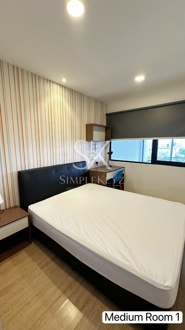 D'Latour , Medium Room 1 - photo 2