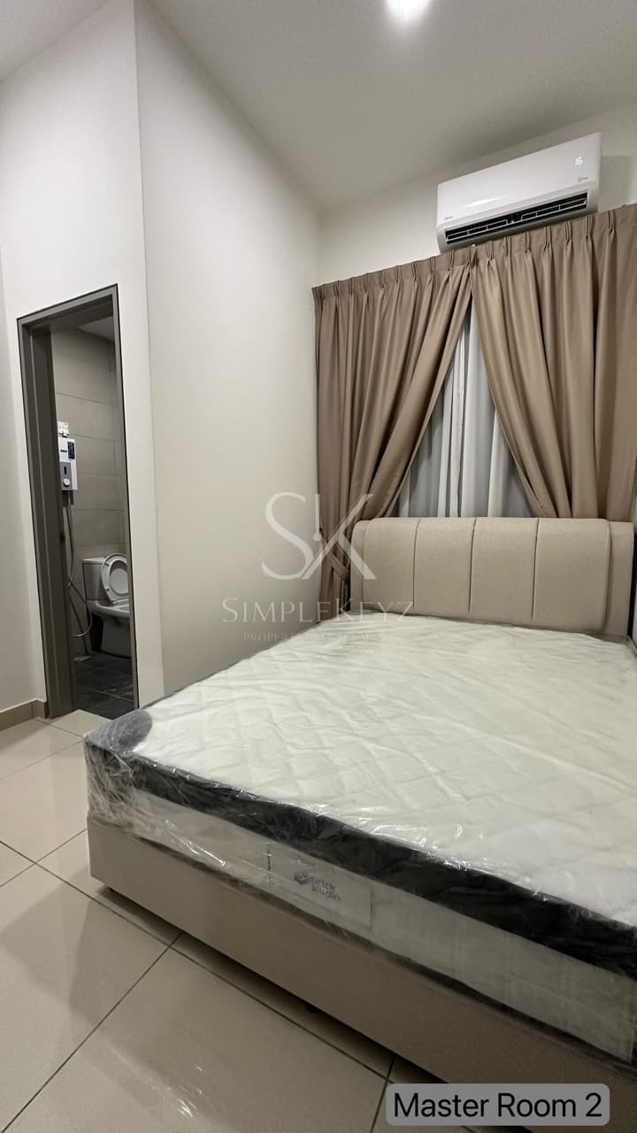 D'Seven , Master Room 2 - photo 1